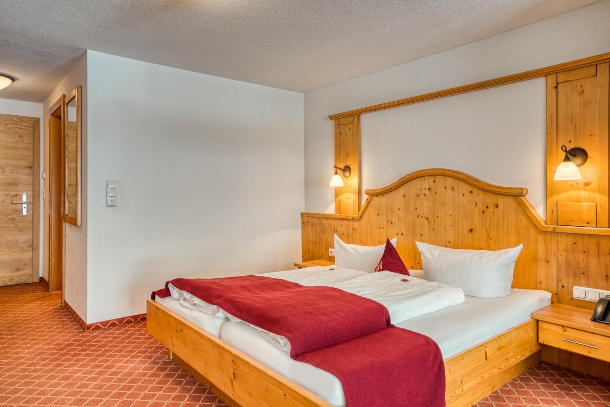 Mallaun Hotel.Erlebnis ゼー エクステリア 写真